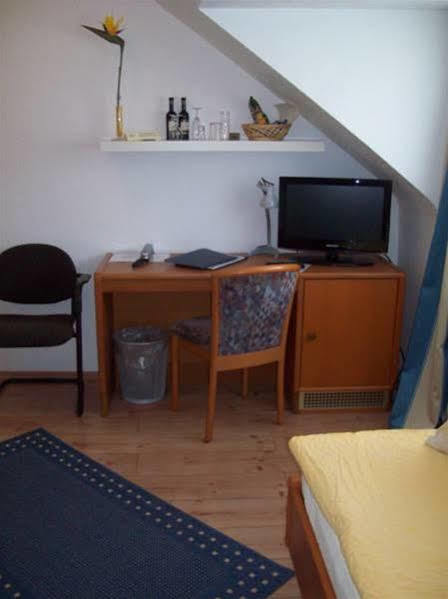 Hotel Merlin Garni Кельн Екстер'єр фото