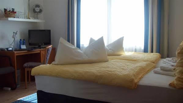 Hotel Merlin Garni Кельн Екстер'єр фото