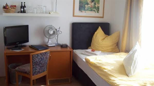 Hotel Merlin Garni Кельн Екстер'єр фото